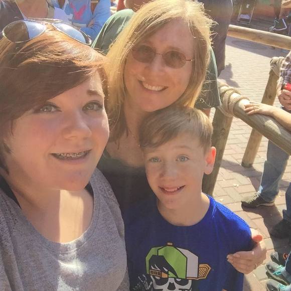 Meet your Posher, Daphne - Picture 1 of 1